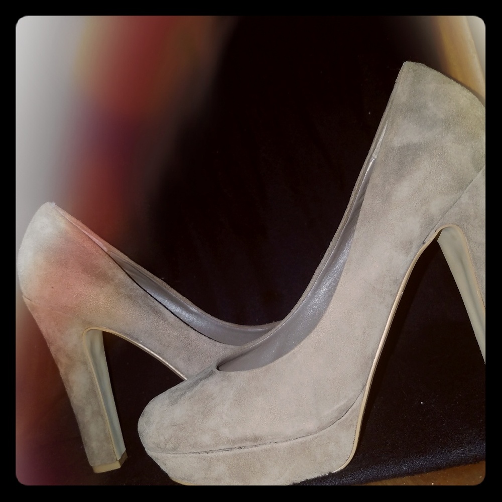 Jessica Simpson heels